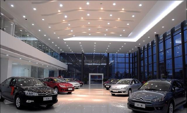 買車去4S店和二級代理經銷商,哪個更劃算?后悔不早點知道